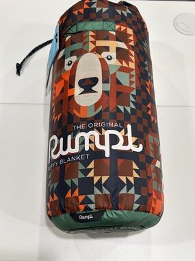 Rumpl Grizzly Slumber Blanket Brown NWT Puffer Puffy Bear Stuff Sack